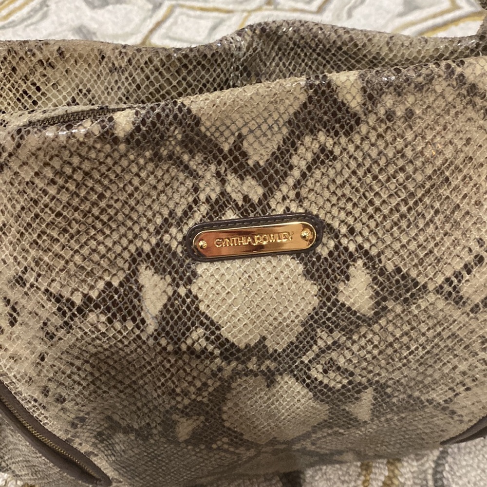 ๐ Cynthia Rowley brown creme x large snakeskin leather satchel bag ๐ - Picture 7 of 14